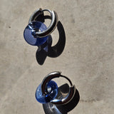 Edelstahl Creolen mit blauem Glas Charm