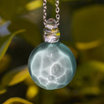 Kette Pool Glas Wasser