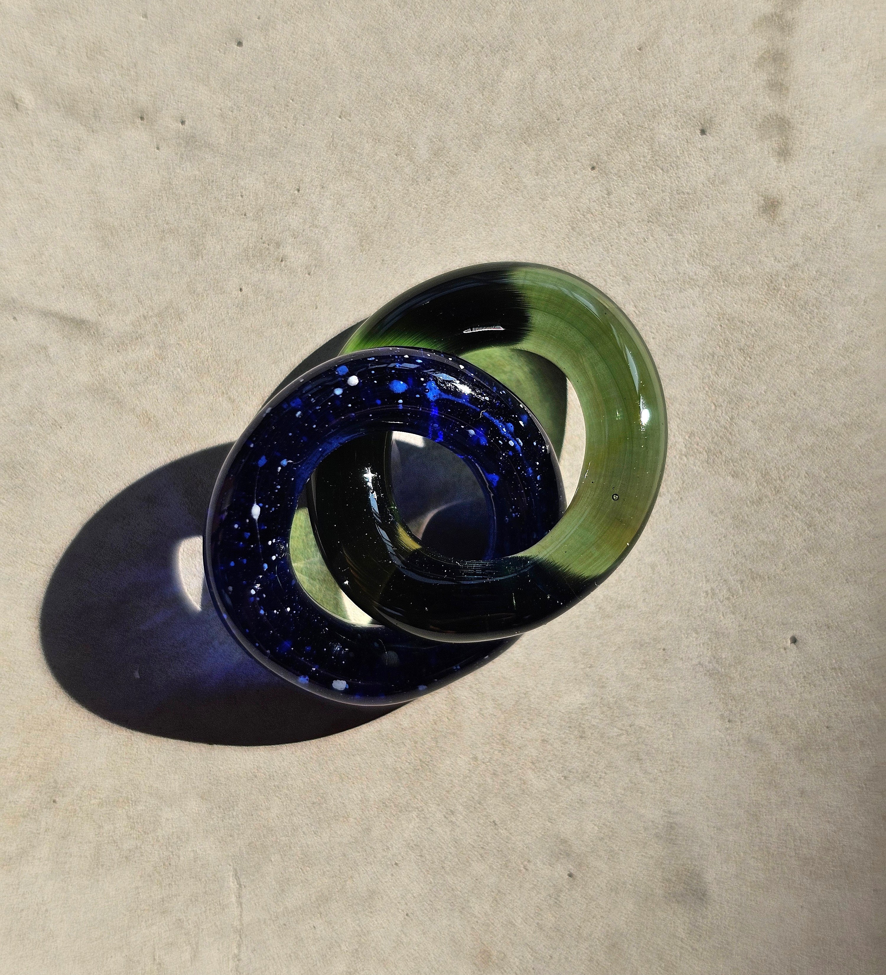 Verspielte Glas-Charms, die jeden Schmucklook aufpeppen und individualisieren